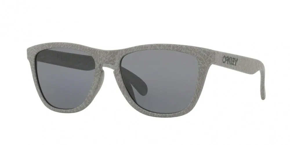 Oakley Frogskins 9245 Sunglasses - view 30